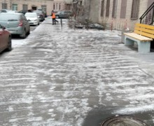 Очистка подходов к парадным от снега (1).jpg