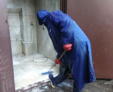 Мытье ствола мусороприемной камеры по адресу ул. Ярослава Гашека д. 26 к. 1.jpg