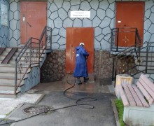 Помывка фасада по адресу ул. Малая Карпатская д. 21 (2).jpg