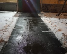 Очистка подходов к парадным от наледи и снега (5).jpg
