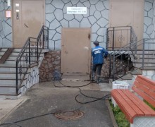 Мытье фасада по адресу ул. Малая Карпатская д. 21 ().jpg