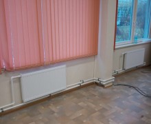 Установка радиаторов теплоснабжения в школе по адресу ул. Будапештская д. 64 (1).jpg
