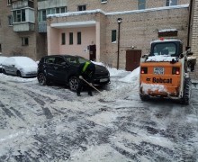 Уборка территории от снега и наледи по адресу ул. Софийская д. 57 (4).jpg
