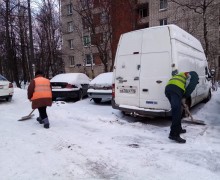Уборка территории от снега и наледи по адресу ул. Софийская д. 32 к. 1 (2).jpg
