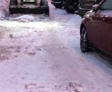 Уборка территории от снега и наледи по адресу ул. Турку д. 8 к. 4 (3).jpg