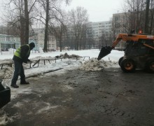 Уборка территории от снега и наледи по адресу ул. Софийская, д.45, кор.2...jpg