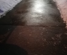 Очистка подходов к парадным от снега и наледи6.jpeg