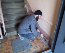 Настил кафельной плитки на лестничной клеткt#9 по адресу ул. Бухарестская, д.67, кор.1..jpeg