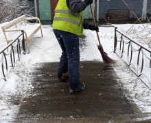 Очистка подходов к парадным от снега13.jpeg