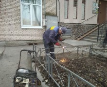 Ремонт газонного ограждения по адресу ул. Бухарестская, д.122, кор.1...jpeg