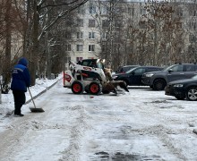 Уборка территории от снега и наледи по адресу ул. Турку, д. 8, к.5..jpeg