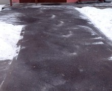 Очистка подходов к парадным от снега и наледи2.jpeg