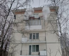 Очистка кровли от снега и наледи по адресу ул. Бухарестская, д.94, кор.3..jpeg